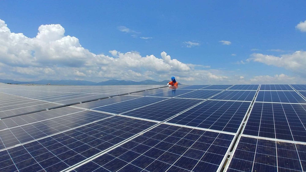 Tạm dừng đề xuất các dự án điện mặt trời theo cơ chế giá cố định
