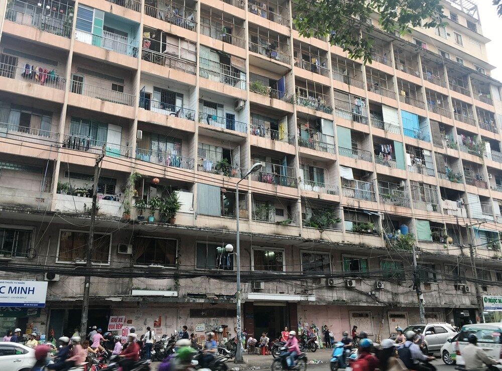 TP. HCM: 5 chung cư hư hỏng nặng tại quận Tân Bình được tháo dỡ, xây lại