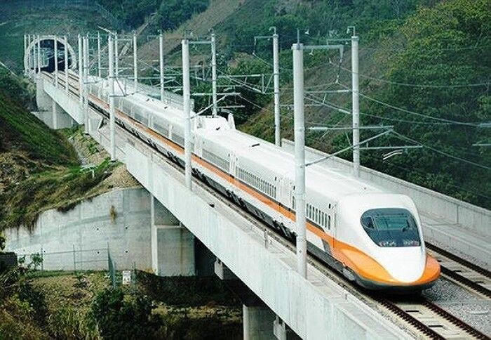 Ưu tiên xây đường sắt tốc độ cao TP. HCM đến sân bay Long Thành