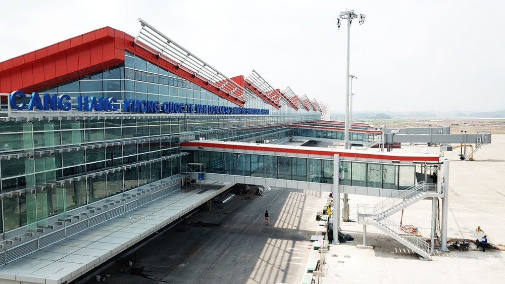 Phó Thủ tướng yêu cầu 10 bộ phối hợp rà soát việc xây dựng sân bay Vân Đồn