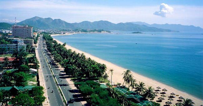Doanh nghiệp BĐS du lịch “phản ứng” với quy định khó hiểu của tỉnh Khánh Hòa