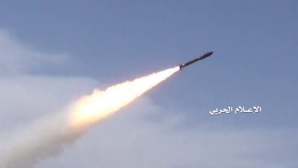Houthi dồn dập phóng tên lửa, 14 binh sĩ Sudan thiệt mạng ở Ả rập Xê út