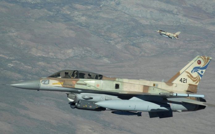 Tên lửa Israel lại rợp trời Syria
