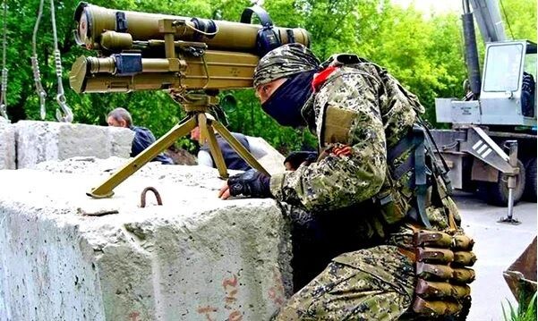 Dân quân Donesk sử dụng tên lửa chống tăng có điều khiển diệt quân Ukraina