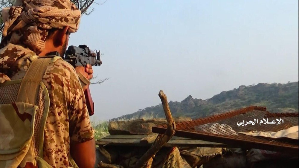Pháo binh Houthi của Yemen tiêu diệt 30 lính Ả rập Xê út