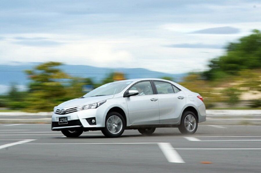 Toyota tiếp tục triệu hồi 1,7 triệu xe vì lỗi túi khí