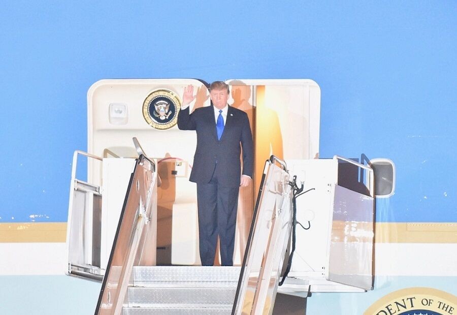 Tổng thống Mỹ Donald Trump đã tới Hà Nội