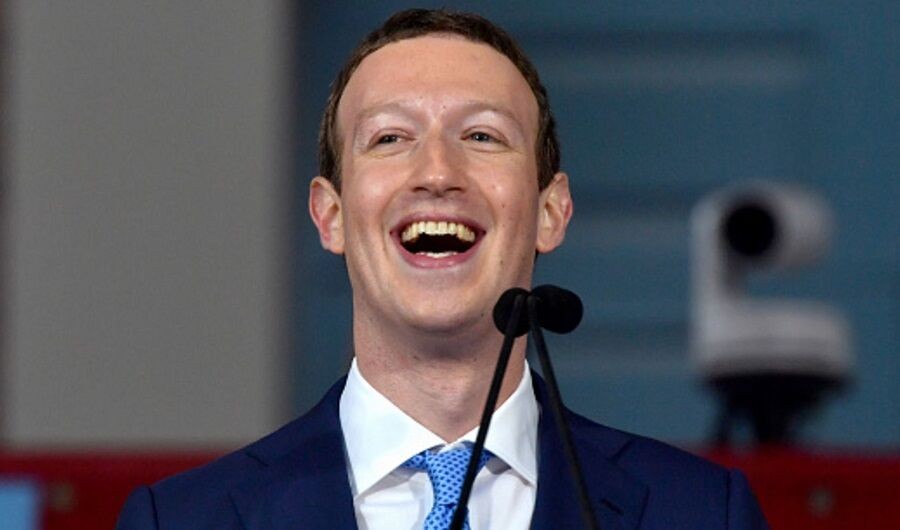 Ông chủ Facebook Mark Zuckerberg trở thành giàu thứ 5 thế giới