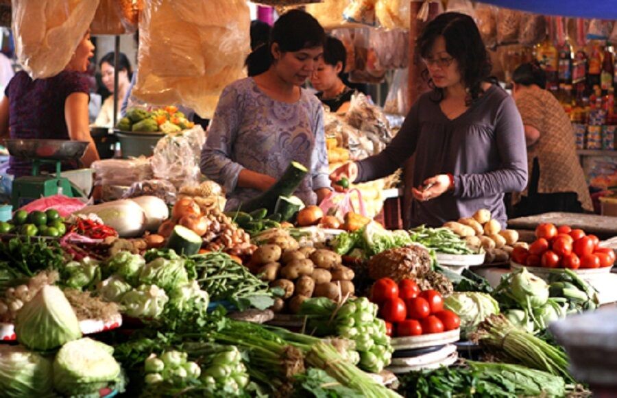 Hà Nội: Giá rau xanh, thực phẩm tăng khoảng 30% - 50%