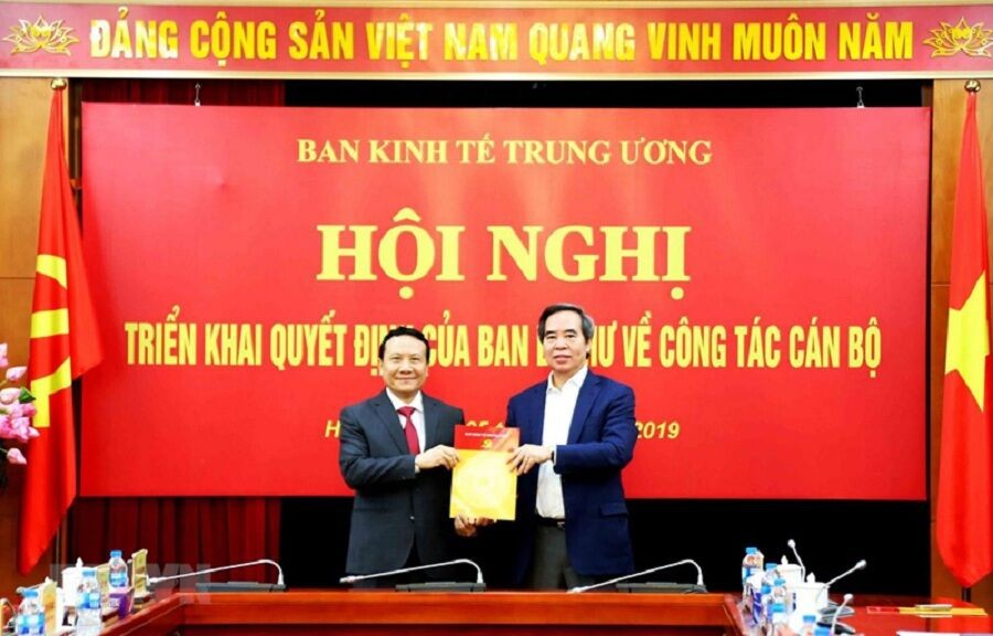 Ông Nguyễn Hồng Sơn làm Phó Trưởng ban Kinh tế Trung ương