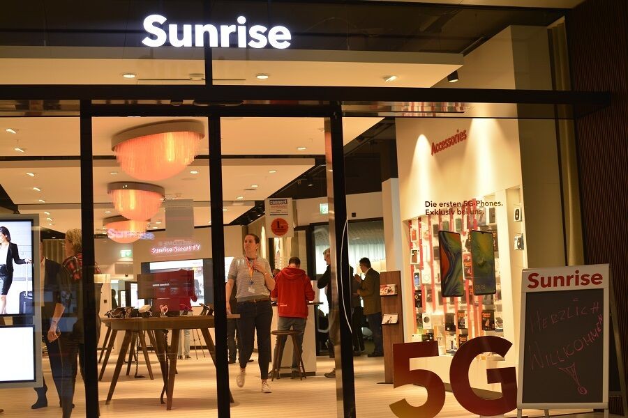 Sunrise và Huawei ra mắt điện thoại 5G đầu tiên tại Thụy Sĩ