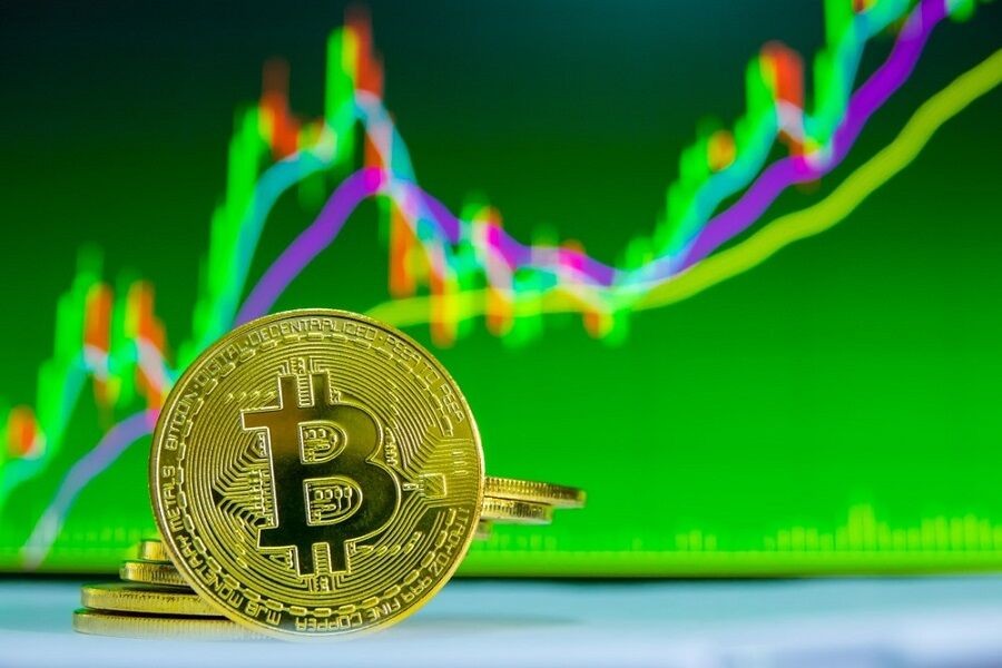 Giá Bitcoin đang tăng chóng mặt, sắp chạm ngưỡng 8.000 USD