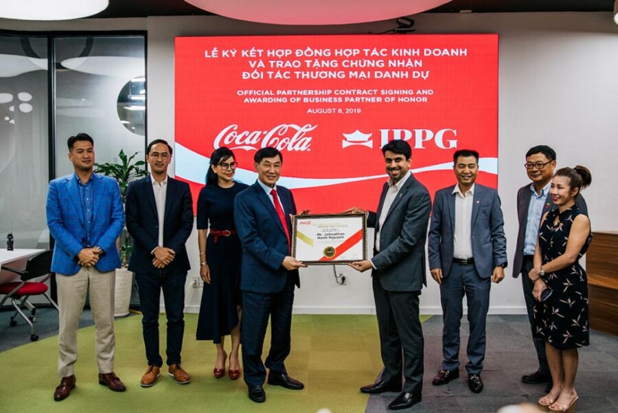 IPPG ký kết hợp tác kinh doanh với Coca-Cola Việt Nam