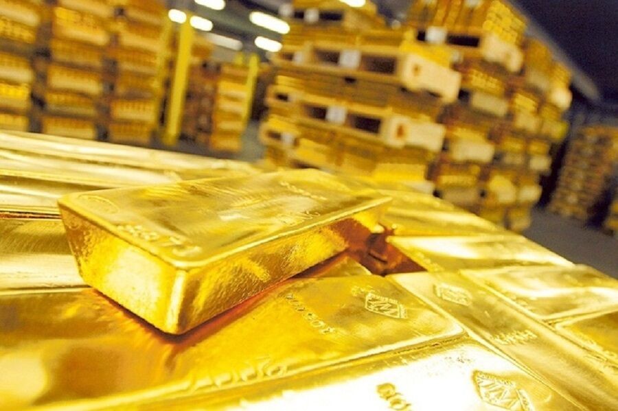 Giá vàng tiếp tục tăng, vượt ngưỡng 42 triệu/lượng