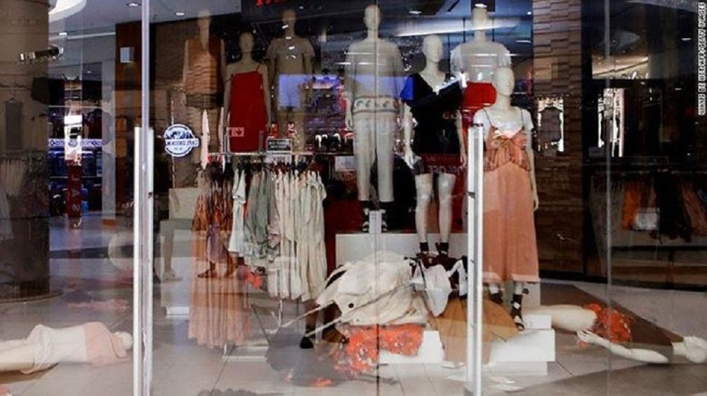 Bị tố phân biệt chủng tộc, H&M đóng toàn bộ cửa hàng ở Nam Phi