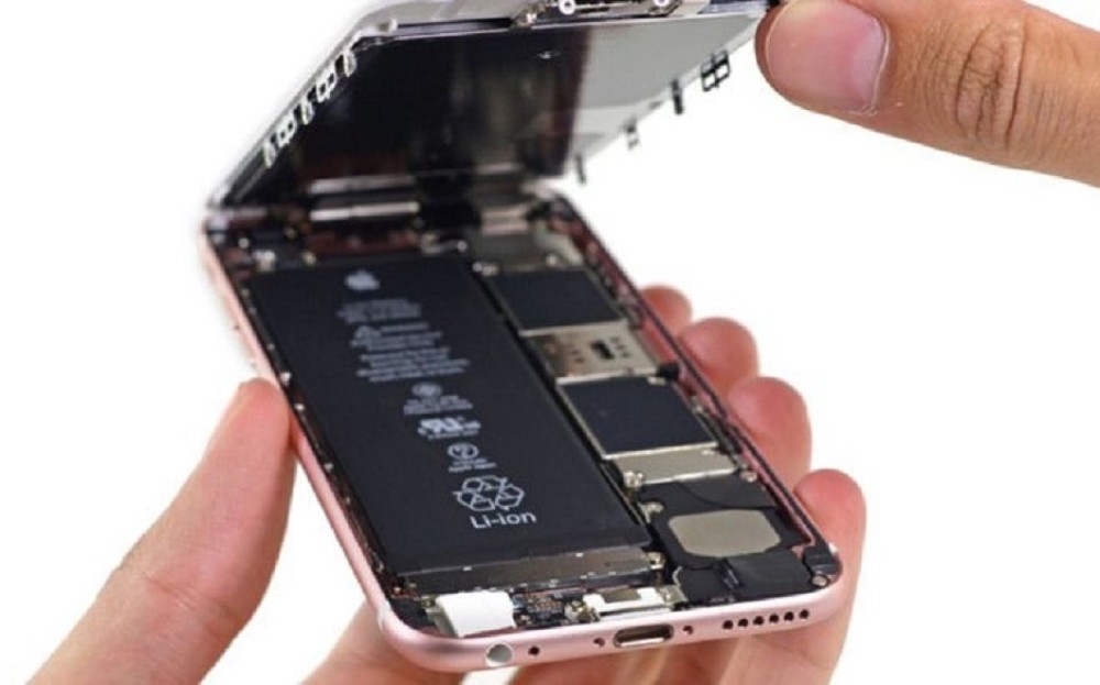 Mỹ điều tra nghi án Apple cố tình giảm hiệu năng iPhone đời cũ