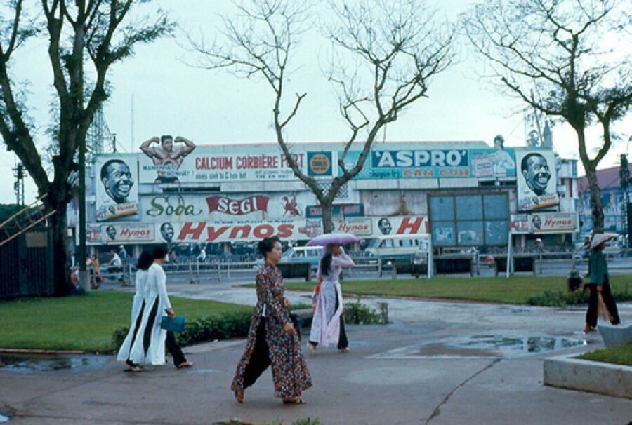 Cuộc 'lột xác' đau đớn của thương hiệu kem đánh răng lừng lẫy Sài Gòn