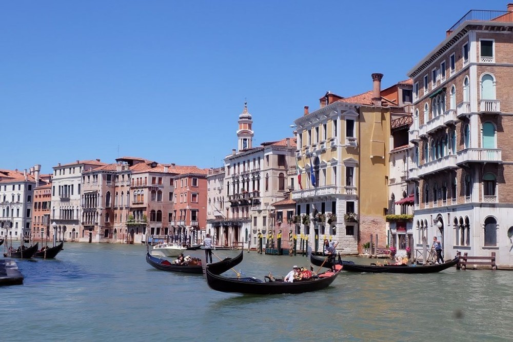 Venice: Yêu từ cái nhìn đầu tiên