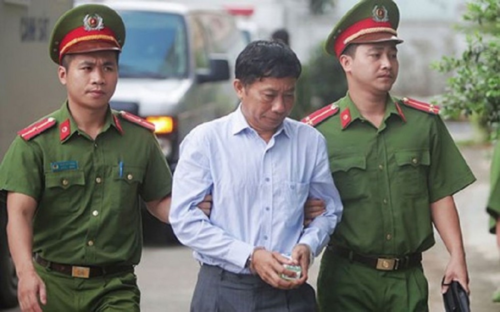 Vụ PVN mất 800 tỷ đồng: Tranh cãi khoản tiền lót tay cho Ninh Văn Quỳnh