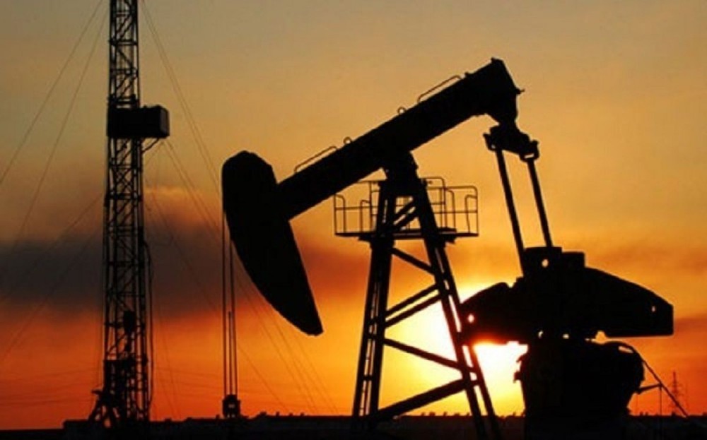 Thiếu nguồn cung, giá dầu lập đỉnh từ cuối năm 2014