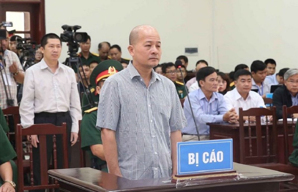 "Út trọc" Đinh Ngọc Hệ bị tuyên phạt 12 năm tù