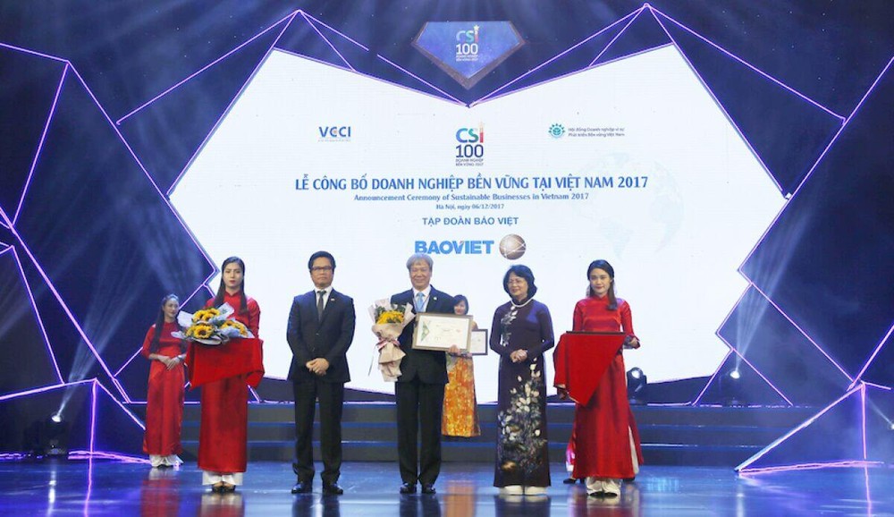 Vinh danh Tập đoàn Bảo Việt là Doanh nghiệp Bền vững xuất sắc nhất Việt Nam 2017