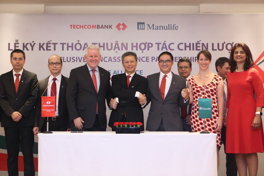 Techcombank ký kết hợp tác độc quyền với Maunlife Việt Nam