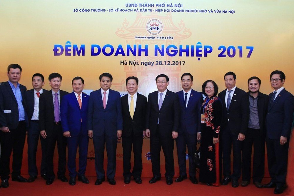 SHB và CEO Nguyễn Văn Lê được vinh danh tại giải thưởng Sao Đỏ 2017