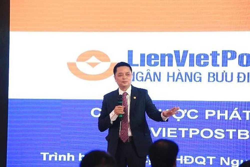 Ông Nguyễn Đức Hưởng bác bỏ tin đồn bán tháo cổ phiếu LienvietPostBank