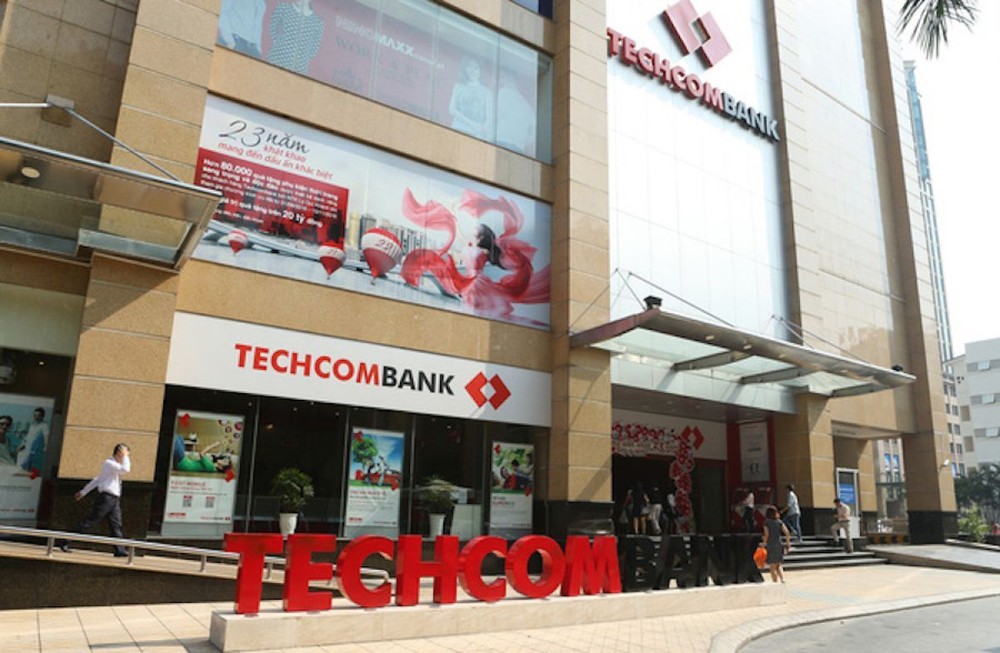 Vì sao nhà đầu tư ngoại chi bạo tiền “hốt” cổ phiếu Techcombank trước khi lên sàn?