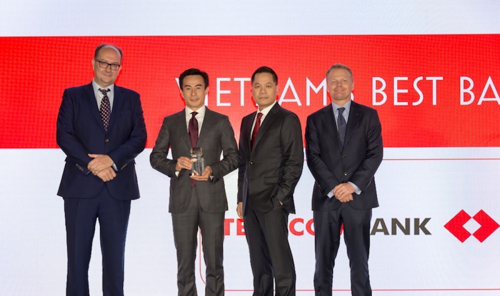 Techcombank đạt giải “Ngân hàng tốt nhất Việt Nam 2018”