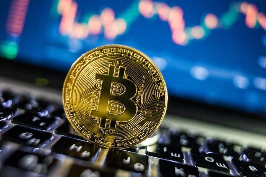 Bitcoin vượt mốc 10.000 USD sau 15 tháng