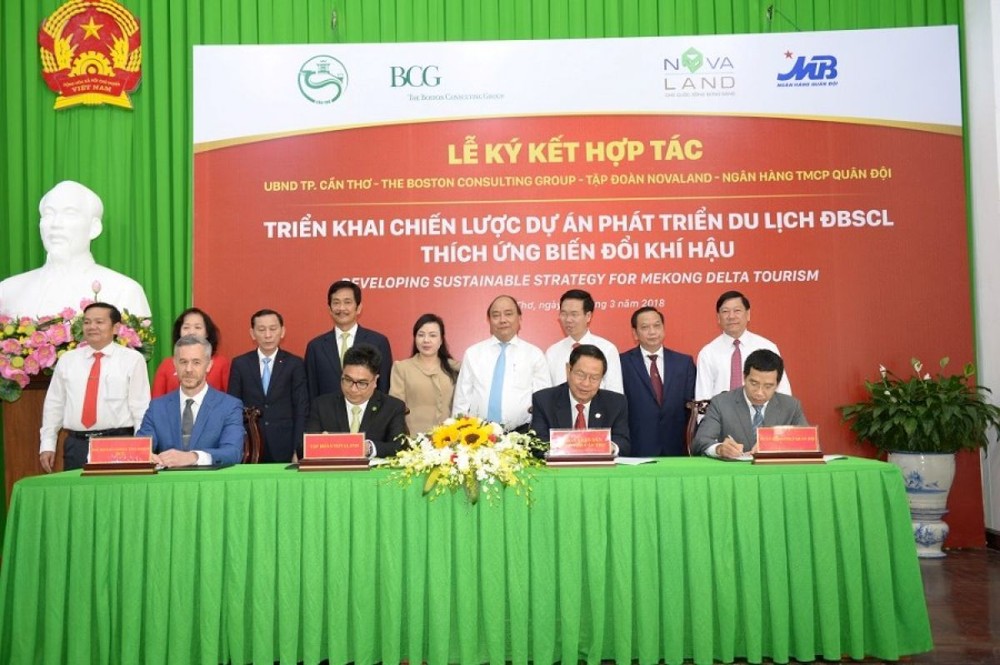 Thủ tướng Nguyễn Xuân Phúc chứng kiến ký kết triển khai dự án phát triển du lịch Đồng bằng sông Cửu Long