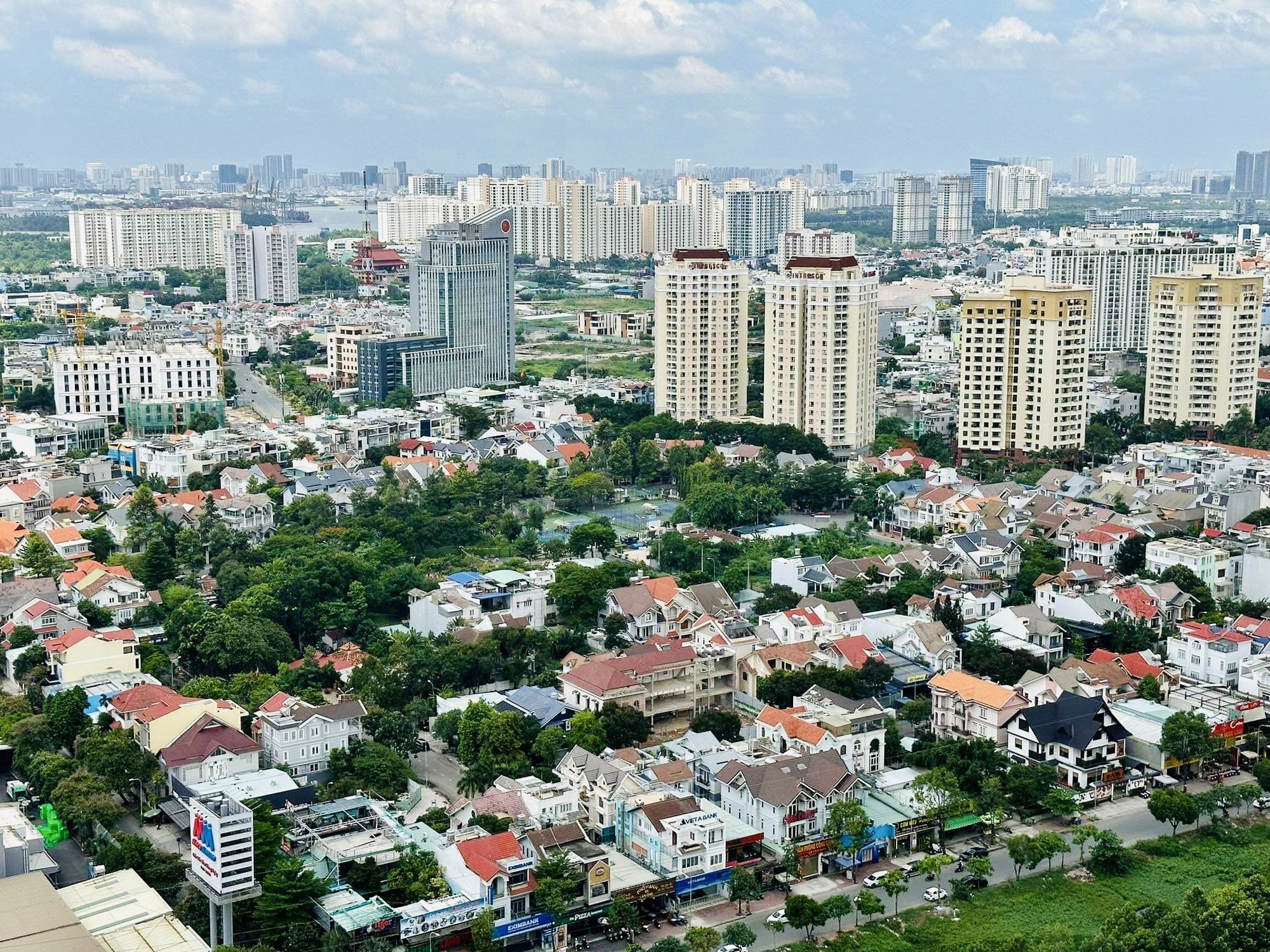 Nguyên nhân nào khiến giá nhà ở Hà Nội tăng cao?