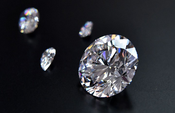 Chuyện chưa từng có của ngành kim cương: De Beers từ chối bán hàng