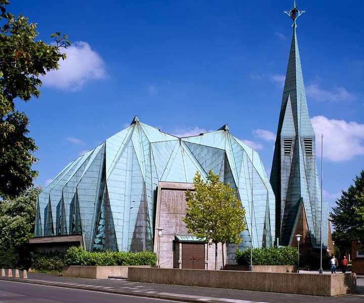 Chiêm ngưỡng những nhà thờ châu Âu mang kiến trúc "có một không hai"