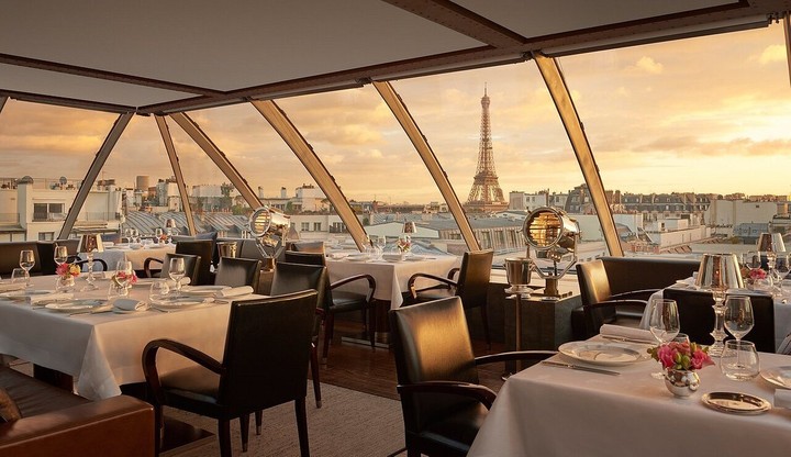 Khách sạn Four Seasons Hotel George V: Cung điện huyền thoại nằm giữa lòng Paris