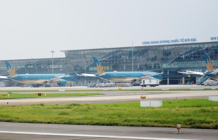 Đưa sân bay Nội Bài, Tân Sơn Nhất và Long Thành lên ngang tầm khu vực