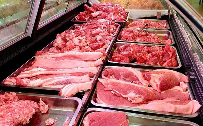 Giá lợn hơi ngày 15/7: Thị trường phía Nam chênh lệch 5.000 đồng/kg